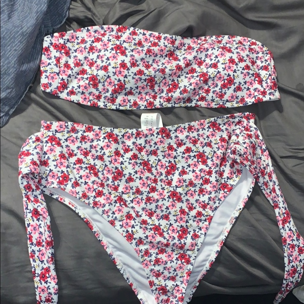 Boohoo two piece floral bikini